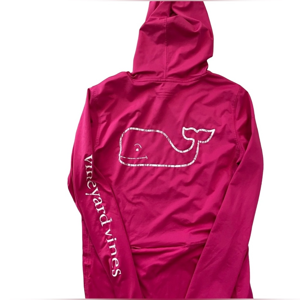 🌟EUC Vineyard Vines Performance Hoodie! - Picture 4 of 9